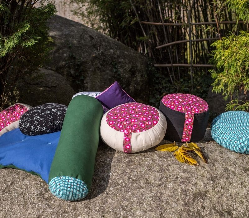les différents coussins de méditation